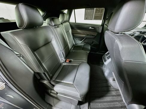 Certified 2023 Volkswagen Atlas Cross Sport SE AWD/4WD image 27