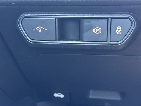 Used 2025 Kia K4 FWD image 25