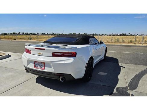 Used 2016 Chevrolet Camaro LT image 8