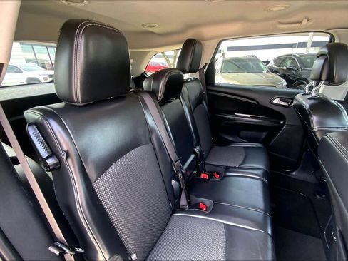 Used 2019 Dodge Journey Crossroad image 19