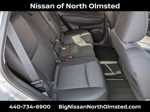 Used 2018 Nissan Rogue SV AWD/4WD image 25