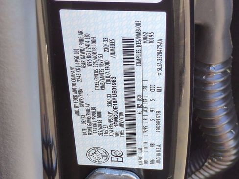 Used 2023 Ford Escape SE image 37