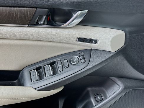 Used 2019 Honda Accord EX-L image 15