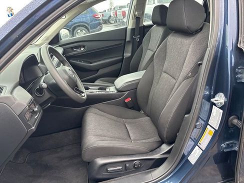 Used 2023 Honda Accord EX image 9