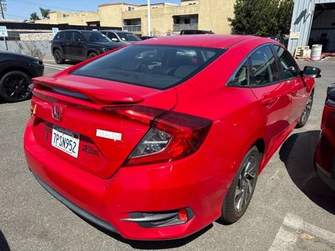 Used 2016 Honda Civic EX image 4