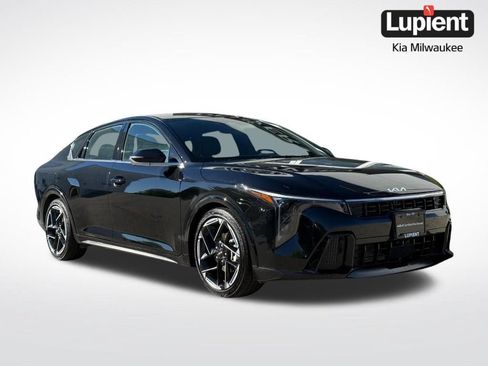 Used 2025 Kia K4 GT-Line FWD image 1