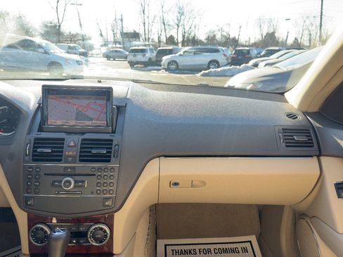 Used 2010 Mercedes-Benz C 300 4MATIC Sedan image 17
