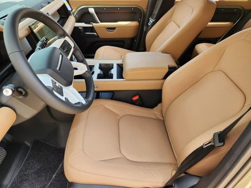 New 2025 Land Rover Defender 130 S image 9