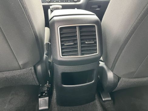 Used 2025 Kia Sportage LX FWD image 22
