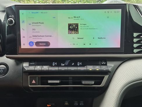 Used 2025 Toyota Camry SE w/ Multimedia Upgrade Package FWD image 25