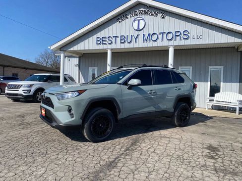 Used 2021 Toyota RAV4 XLE image 1