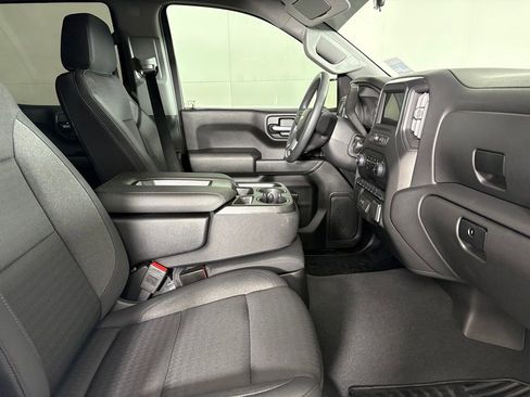 Used 2024 Chevrolet Silverado 1500 Custom RWD image 17