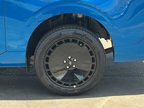 New 2025 Ford Maverick Lobo image 8