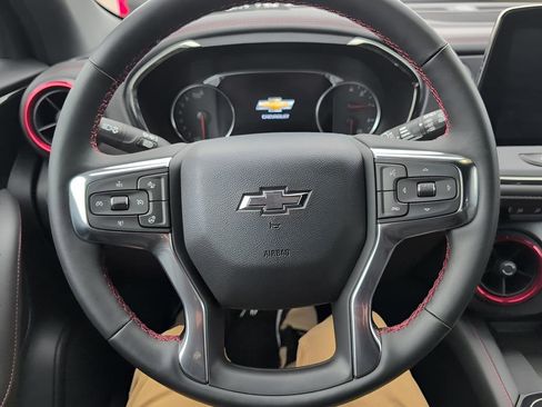 Used 2025 Chevrolet Blazer RS w/ Enhanced Convenience Package image 21