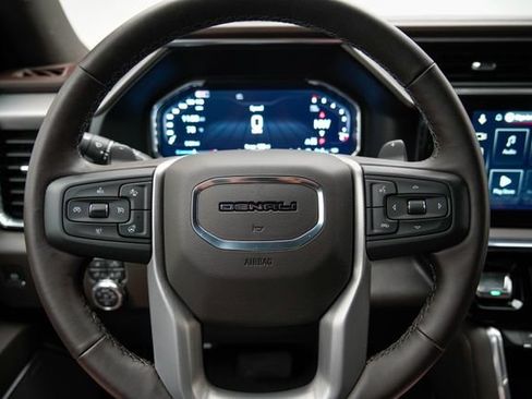 Used 2026 GMC Sierra 1500 Denali AWD/4WD image 23
