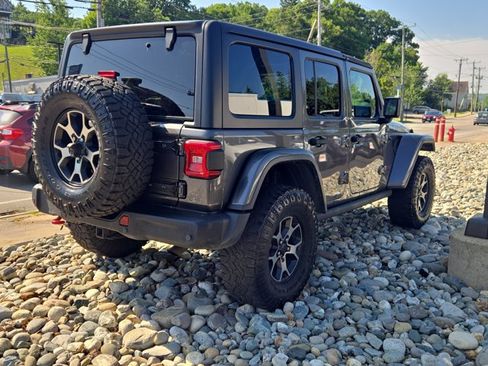 Used 2018 Jeep Wrangler Unlimited Rubicon AWD/4WD image 5