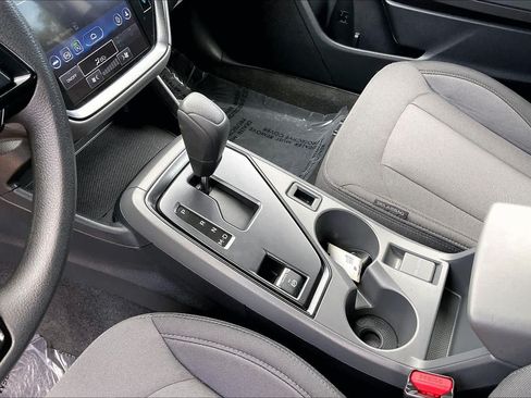 Used 2026 Subaru Crosstrek 2.5i Premium AWD/4WD image 16
