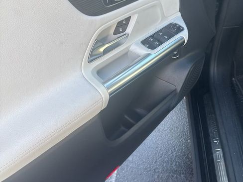 Used 2021 Mercedes-Benz GLA 35 AMG 4MATIC image 3