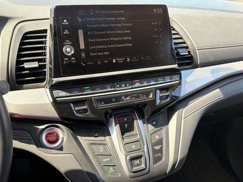 Used 2025 Honda Odyssey EX-L image 16
