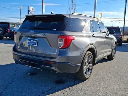 Certified 2022 Ford Explorer XLT w/ Equipment Group 202A image 11