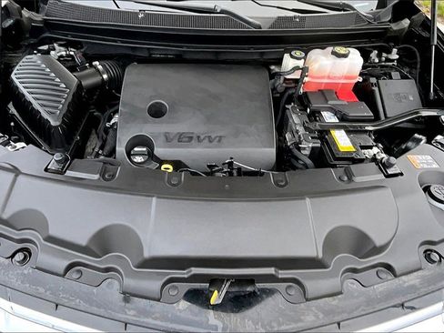 Used 2023 Chevrolet Traverse High Country image 10