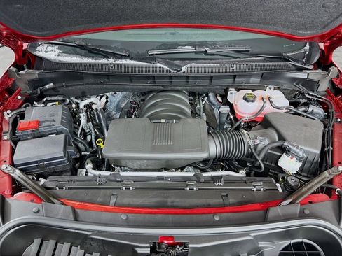 New 2026 Chevrolet Suburban Premier w/ LPO, Illumination Package image 32