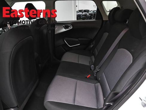Used 2023 Kia Soul LX FWD image 20