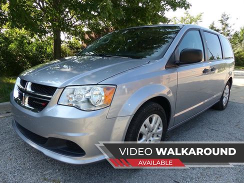 Used 2019 Dodge Grand Caravan SE FWD image 1