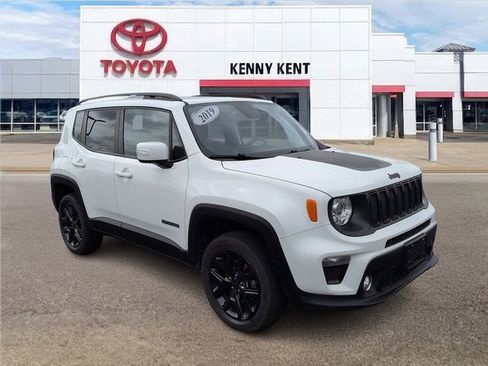 Used 2019 Jeep Renegade Altitude w/ UConnect 8.4 Nav Group AWD/4WD image 1
