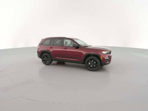 New 2025 Jeep Grand Cherokee Limited w/ Black Appearance Package image 15