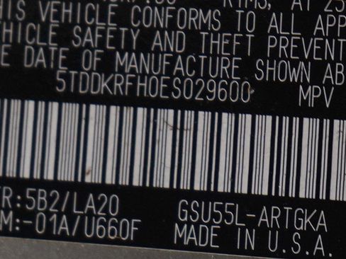 Used 2014 Toyota Highlander Limited image 32