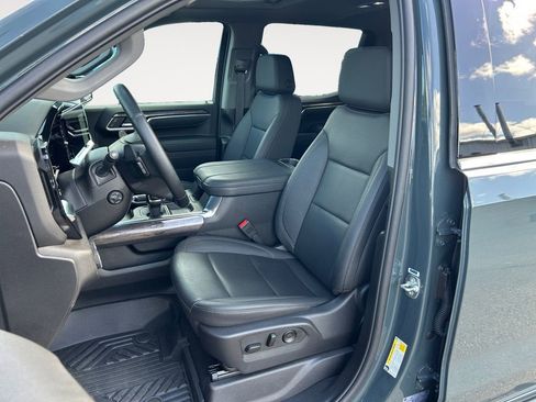 Used 2025 Chevrolet Silverado 1500 LTZ w/ LTZ Premium Package AWD/4WD image 16