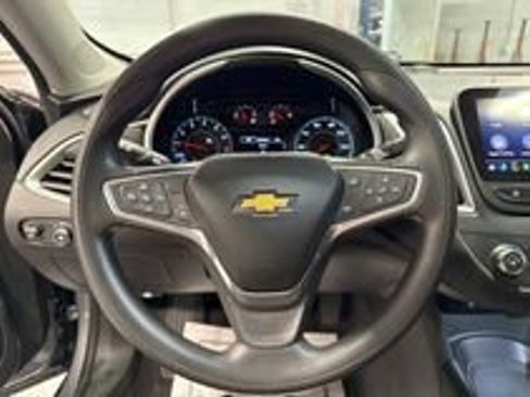 Used 2023 Chevrolet Malibu LS FWD image 5