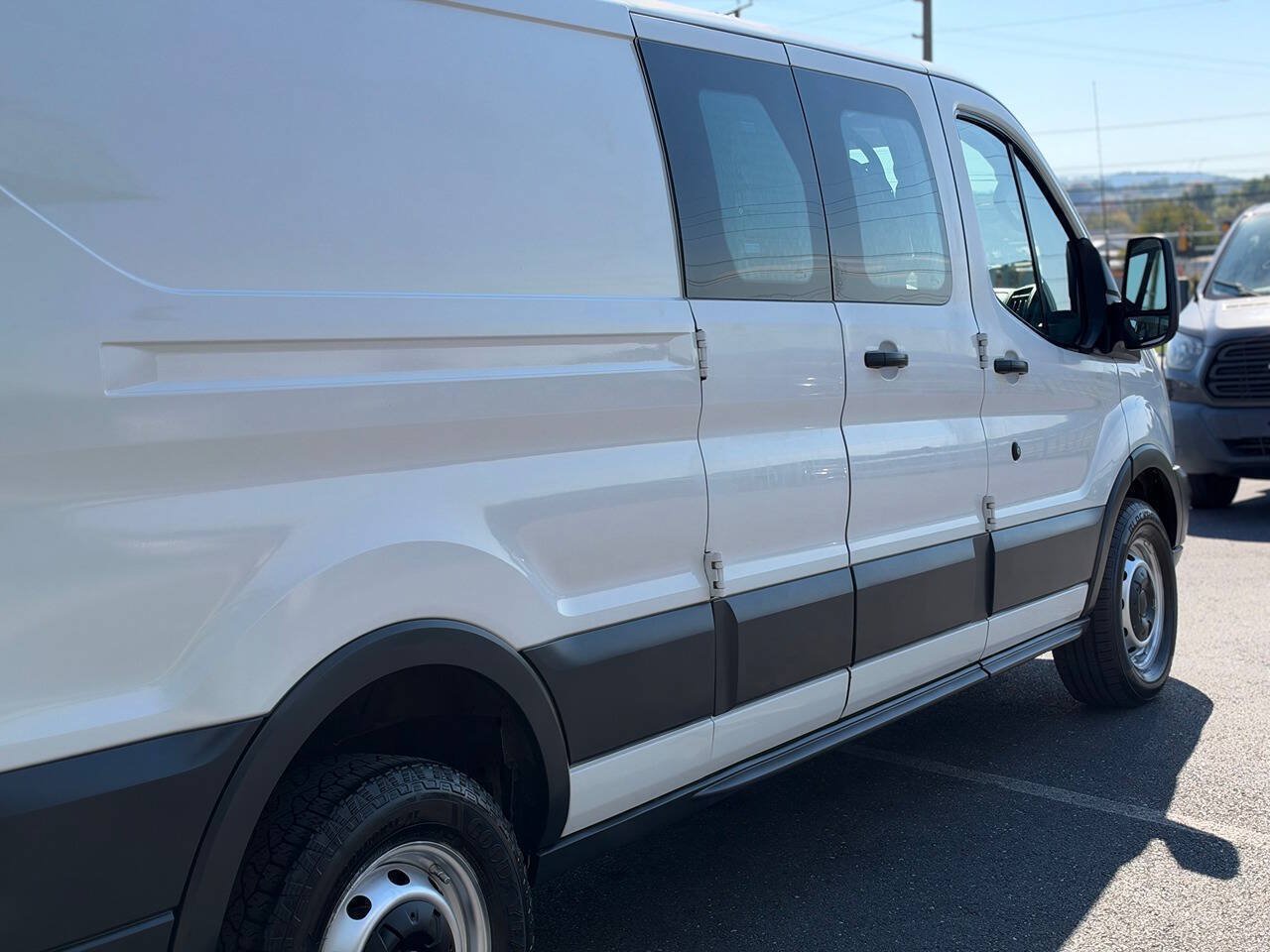 Used 2015 Ford Transit 350 148 Low Roof RWD image 41
