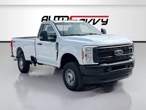 Used 2024 Ford F250 XL AWD/4WD image 1