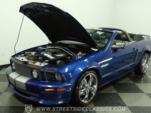 Used 2009 Ford Mustang GT RWD image 30