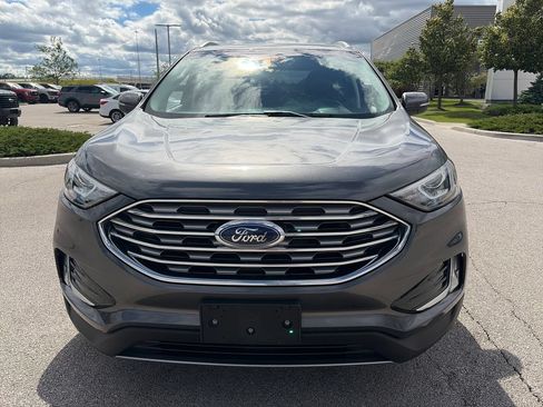 Used 2019 Ford Edge SEL w/ Equipment Group 201A AWD/4WD image 2
