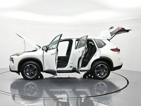 Certified 2024 Nissan Rogue SV image 48