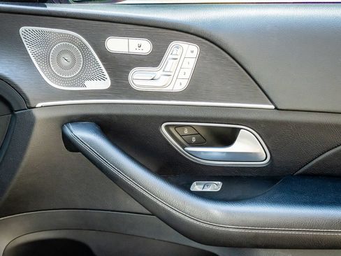 Used 2021 Mercedes-Benz GLE 350 4MATIC w/ AMG Line Exterior image 25