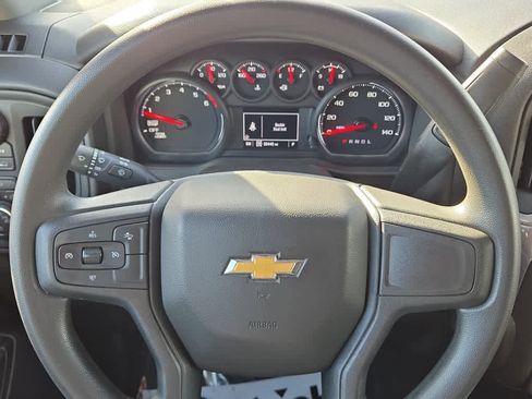 Used 2022 Chevrolet Silverado 1500 Custom image 16