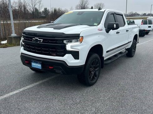 Certified 2024 Chevrolet Silverado 1500 LT Trail Boss w/ Convenience Package II image 7