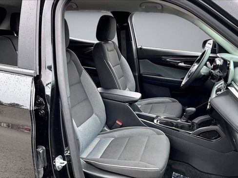 Used 2025 Chevrolet TrailBlazer LT FWD image 26