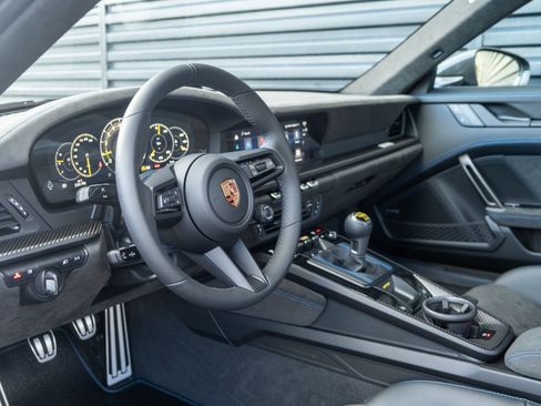 New 2026 Porsche 911 GT3 image 4