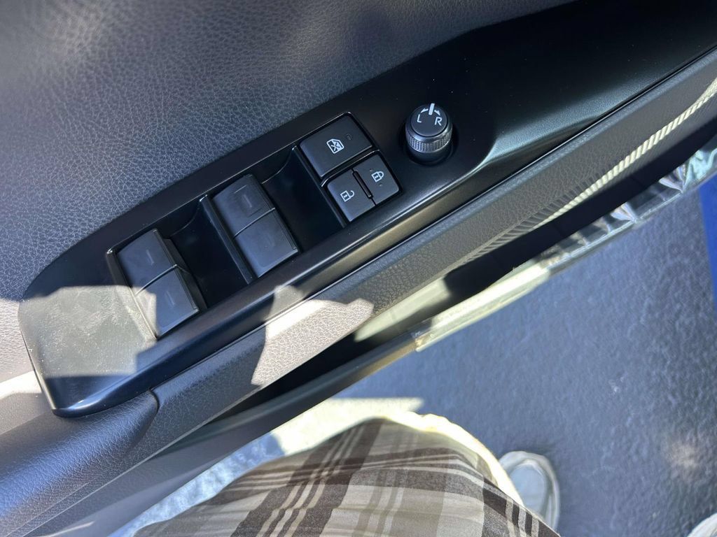 New 2026 Toyota Camry LE w/ Convenience Package FWD image 15