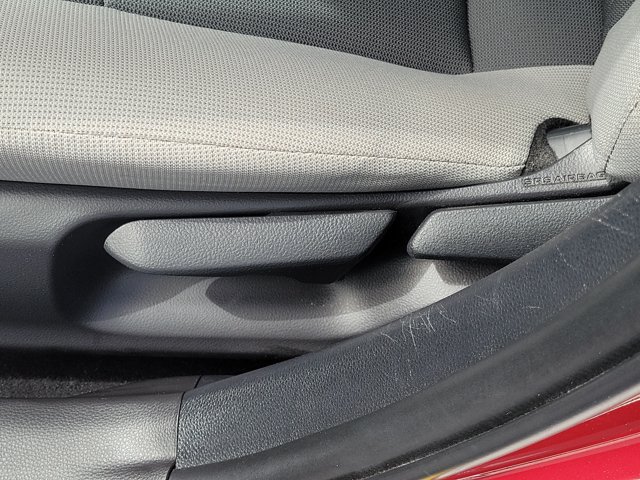 Used 2023 Toyota Corolla LE w/ LE Convenience Package FWD image 17