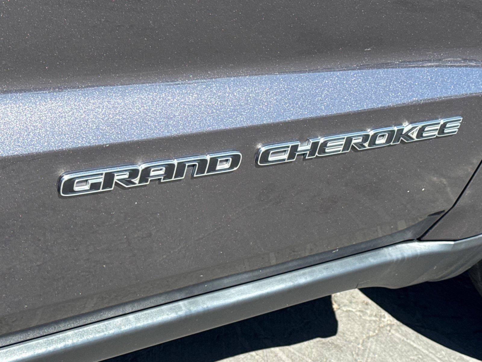 Used 2020 Jeep Grand Cherokee Limited AWD/4WD image 8