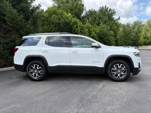 Used 2023 GMC Acadia SLE w/ Driver Convenience Package FWD image 10