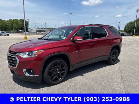 Used 2020 Chevrolet Traverse LT FWD image 3