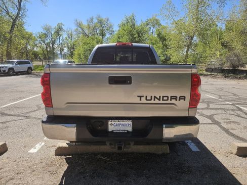 Used 2017 Toyota Tundra SR5 w/ SR5 Upgrade Package AWD/4WD image 4