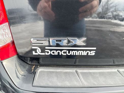 Used 2014 Cadillac SRX Luxury image 25